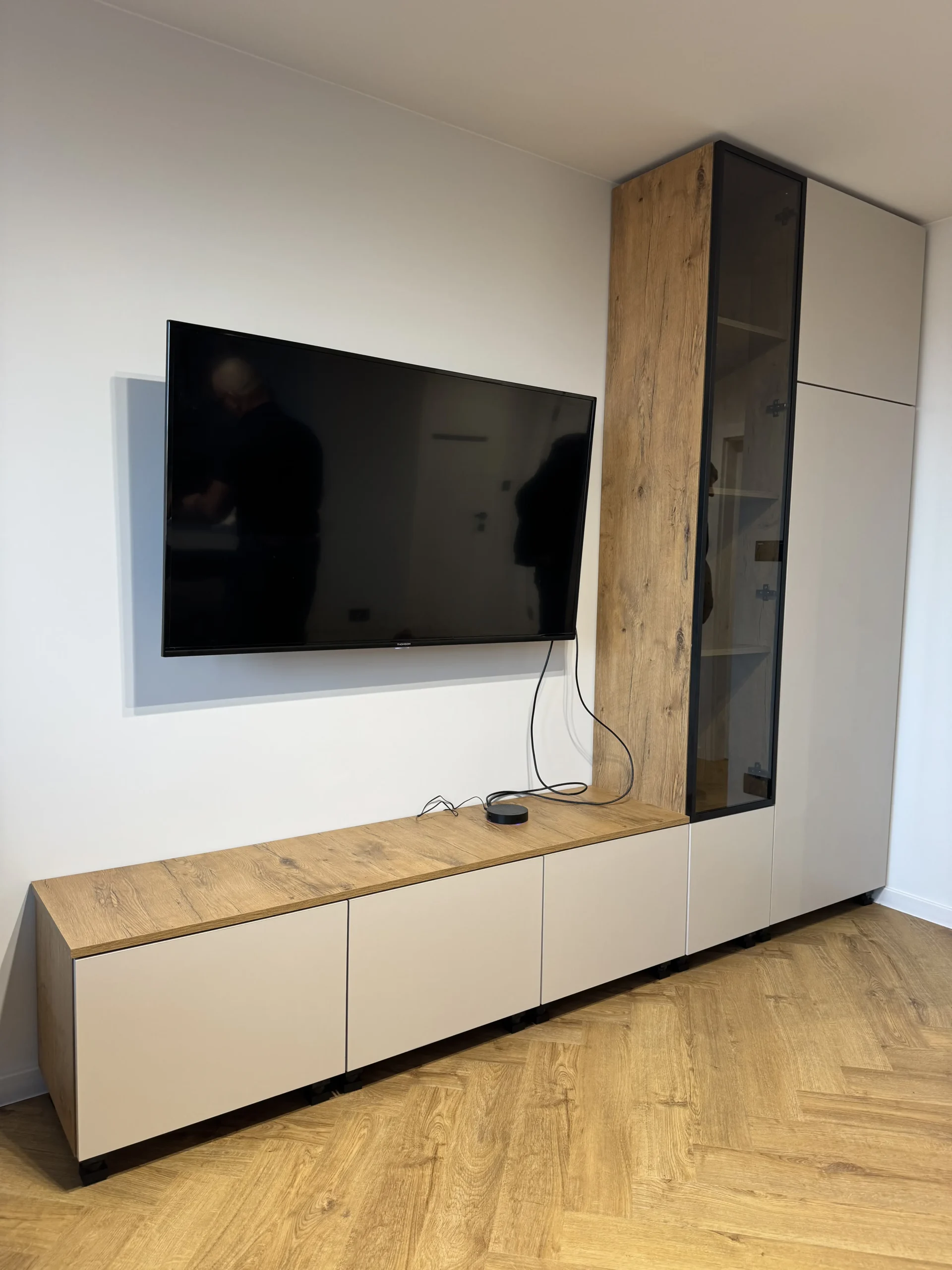 Szafka RTV - realizacja 3